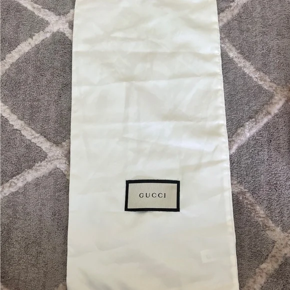 Authentic Gucci GG Slide - Picture 5 of 8